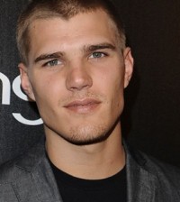 Chris Zylka. American Horror Story Bound.