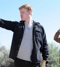 Todd (Jesse Plemmons) changes the game, as Jesse (Aaron Paul) looks on in horror (Image © AMC).