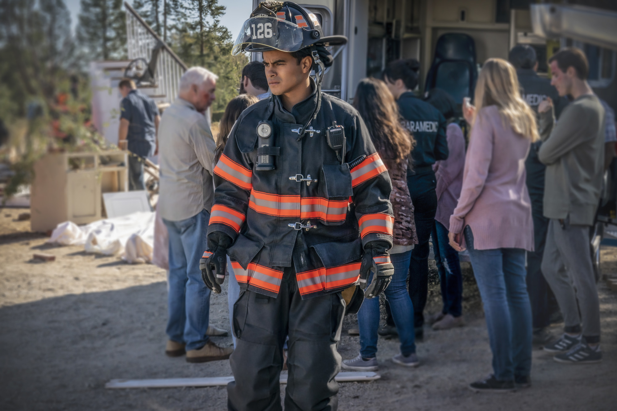 911 LONE STAR 1x04 "Act of God" Photos
