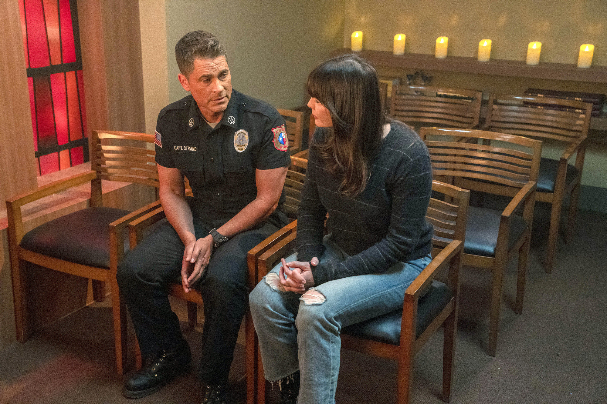 9-1-1: LONE STAR: L-R: Rob Lowe and Liv Tyler in the “Monster Inside” episode of 9-1-1: LONE STAR airing Monday, March 2 (8:00-9:01 PM ET/PT) on FOX. ©2020 Fox Media LLC. CR: Jack Zeman/FOX.