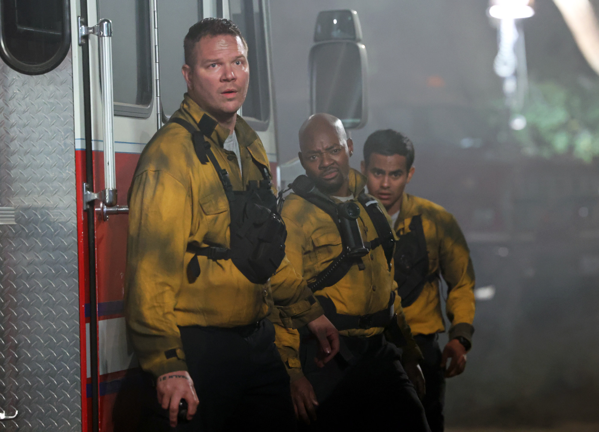 9-1-1: LONE STAR: L-R: Jim Parrack, Brian Michael Smith and Julian Works in the “Hold The Line” episode of 9-1-1: LONE STAR airing Monday, Feb. 1 (9:01-10:00 PM ET/PT) on FOX. © 2021 Fox Media LLC. CR: Jordin Althaus/FOX.