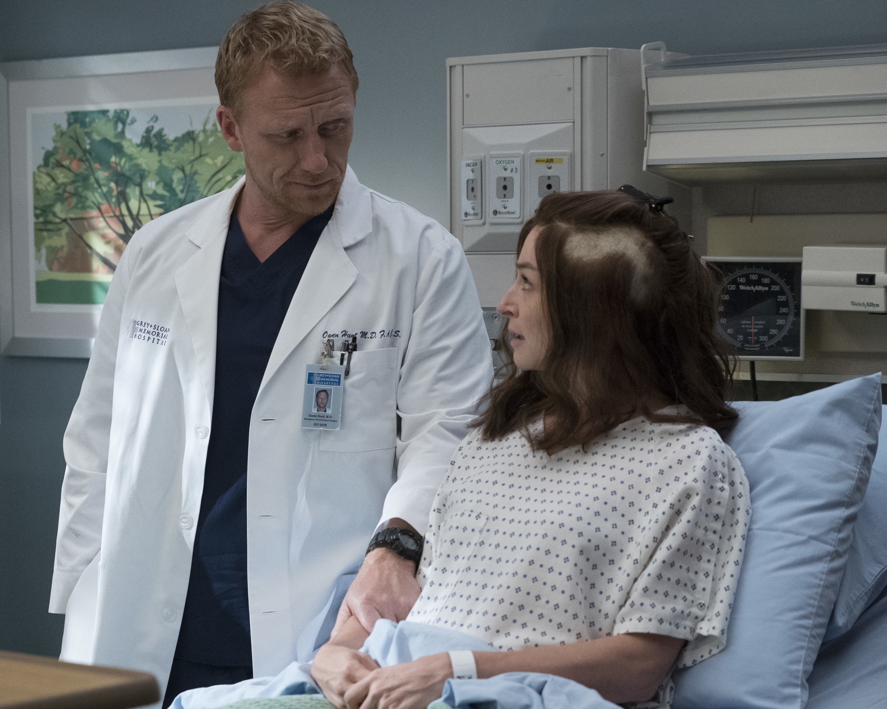 GREY'S ANATOMY 14.04 "Ain't That a Kick in the Head" Photos - Grey's Anatomy Ain't That A Kick In The Head