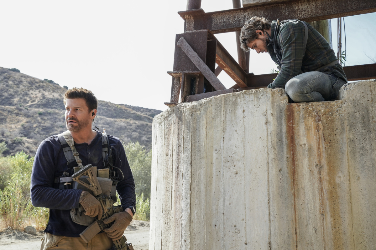 SEAL TEAM Episode 1x10 "Containment" Photos
