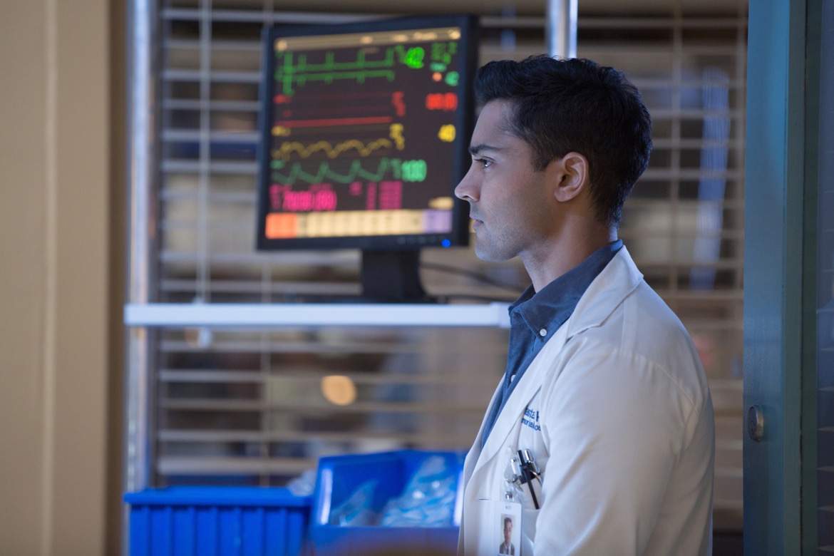 THE RESIDENT Series Premiere