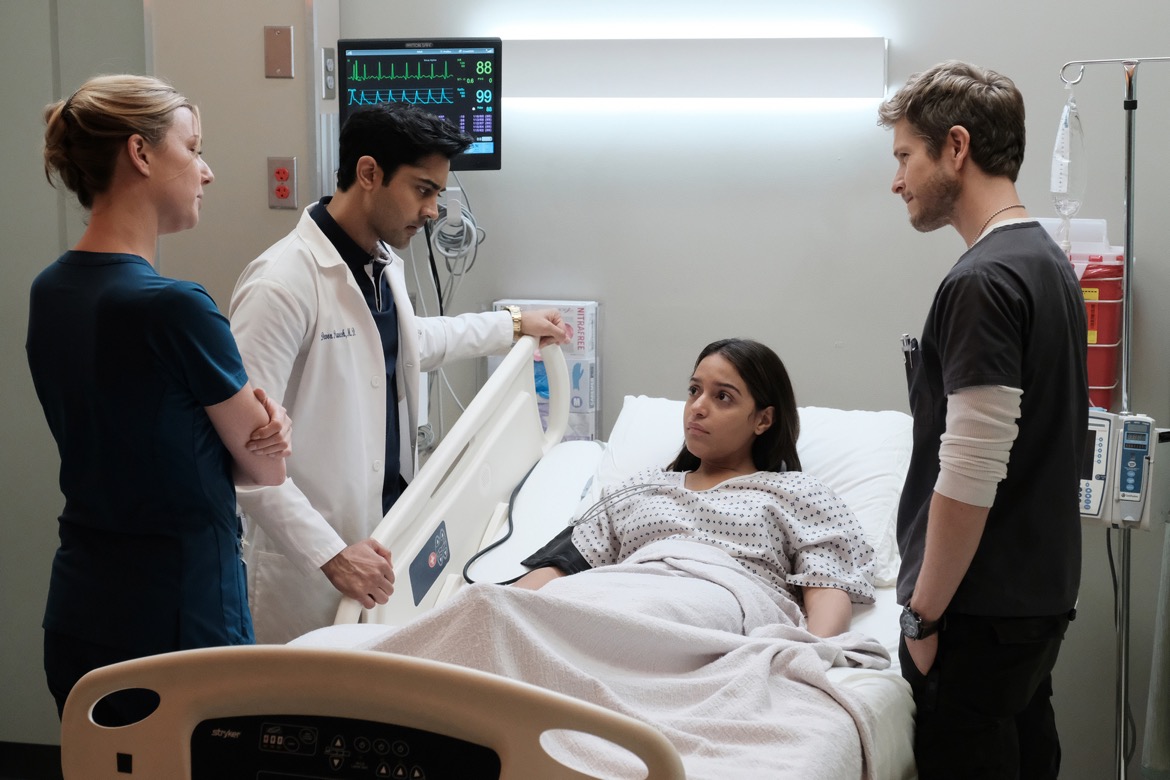 THE RESIDENT: L-R: Emily VanCamp, Manish Dayal, guest star Coral Pena Sanchez and Matt Czuchry in the "Comrades in Arms" episode of THE RESIDENT airing Monday, Jan. 29 (9:00-10:00 PM ET/PT) on FOX. ©2017 Fox Broadcasting Co. Cr: Guy D'Alema/FOX