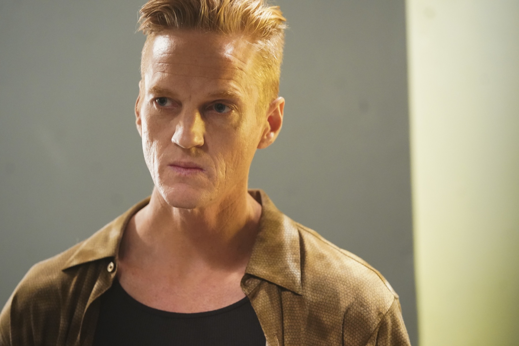 THE ROOKIE Season 1 Episode 9 "Standoff" Photos