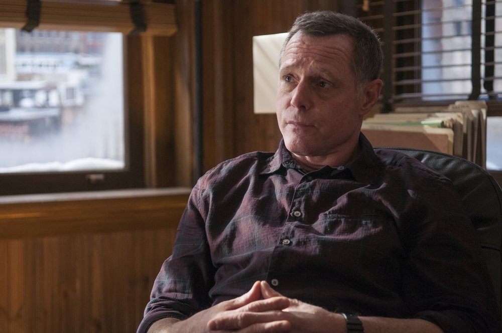 Chicago PD Season 2 Episode 5 "An Honest Woman" Synopsis