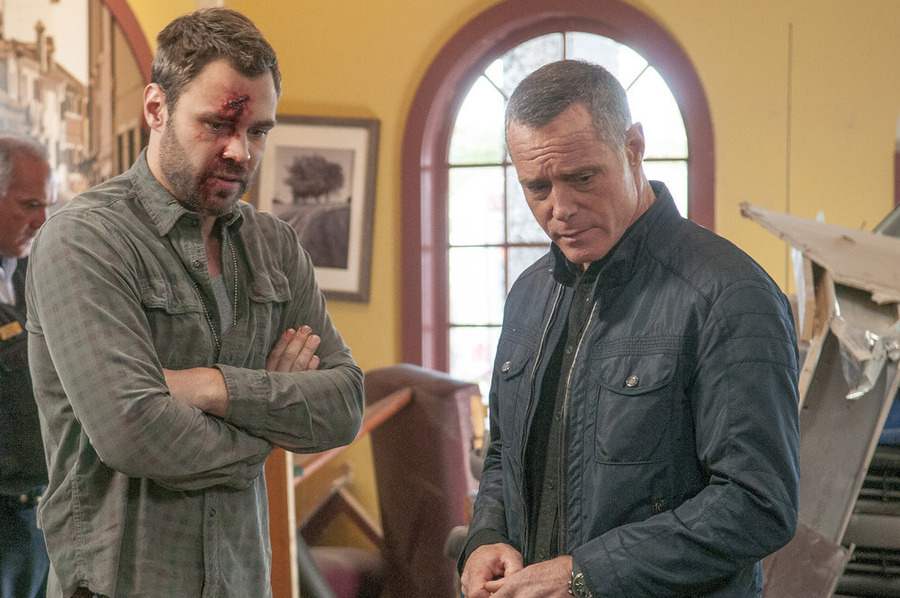 Chicago PD Season 3 Episode 5 Images "Climbing Into Bed"